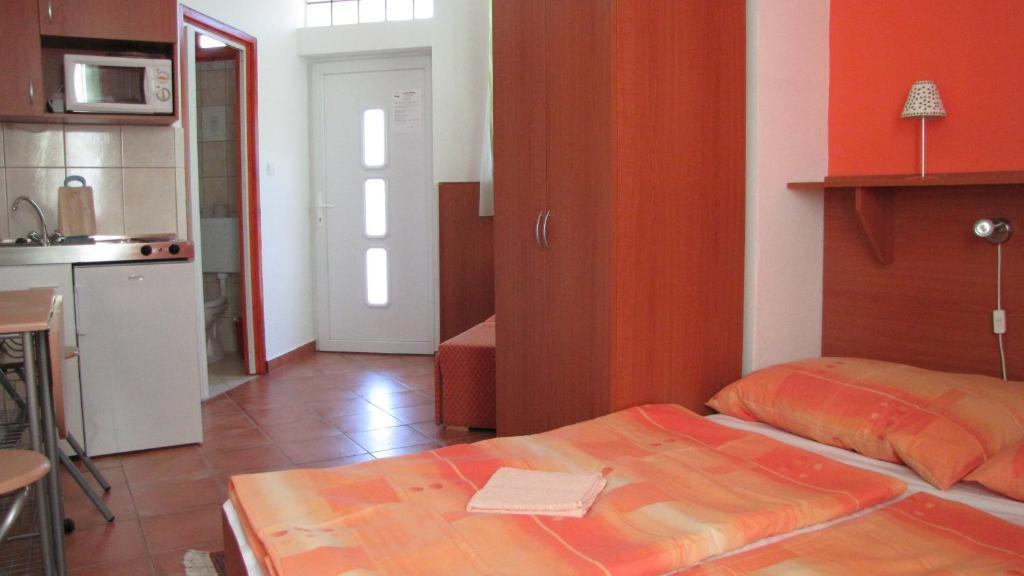 Abádszalóki Vitorlás Vendégház Abadszalok Quarto foto